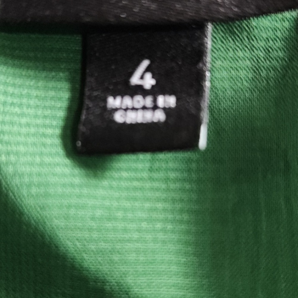Torrid 4X Green Crinkle Chiffon Star Smocked Waist Puff Sleeve Blouse Top Plus - Picture 5 of 8